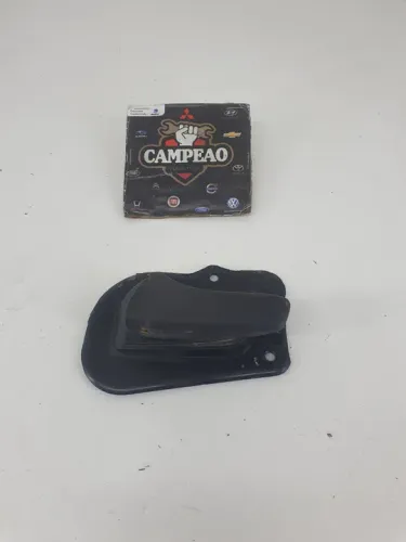 Macaneta Interna Dianteira Esquerda Chevrolet Corsa 2010