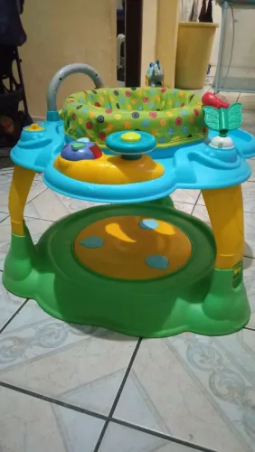 Cadeira de atividades 