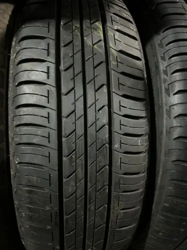 Pneu 185/60/15 Bridgestone  99 % Vida util