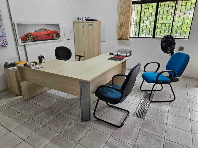 Mesas de escritório em L