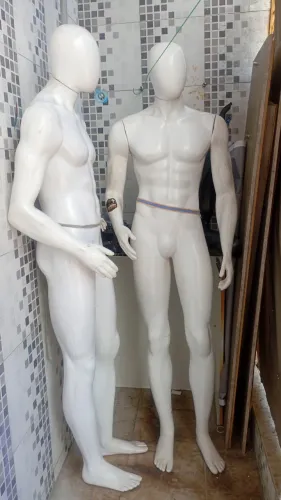 MANEQUIM 