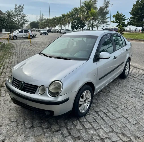 Volkswagen Polo Sedan 1.6 MI Total Flex 8V 4P 2006