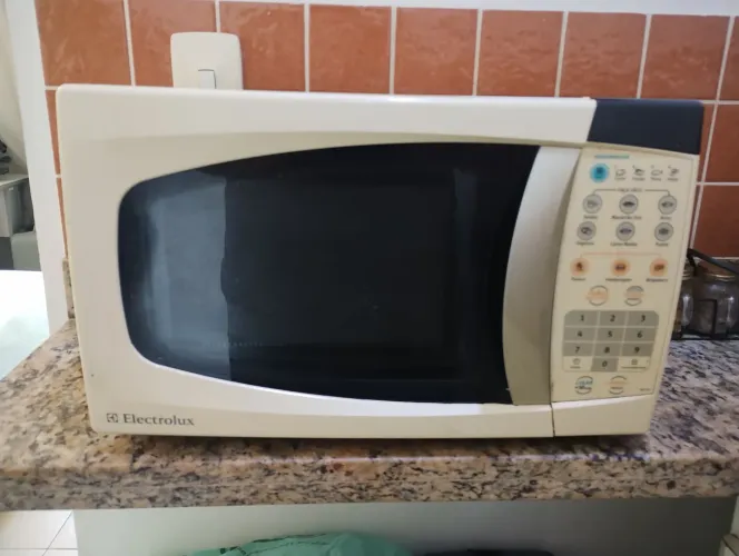 Microondas Electrolux 20L 127v