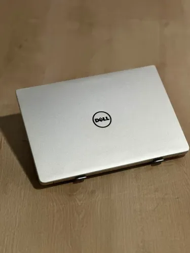 Dell Inspiron 14 7460 | Core i7 7th | Geforce ded. 940m 4GB | 16GB RAM DDR4 | 256GB SSD
