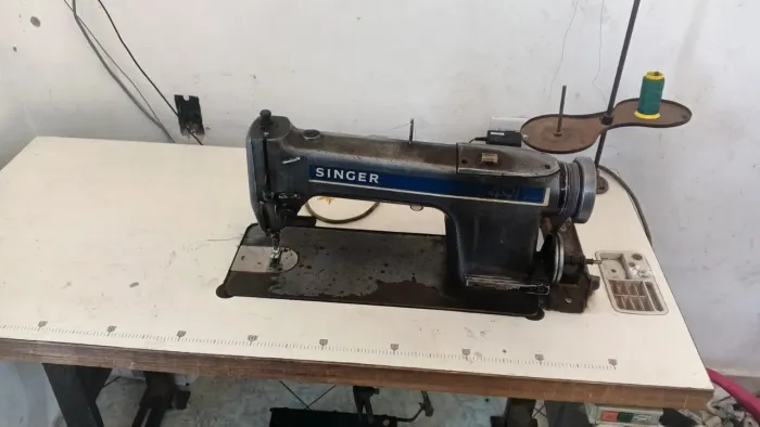 Máquina de costura industrial