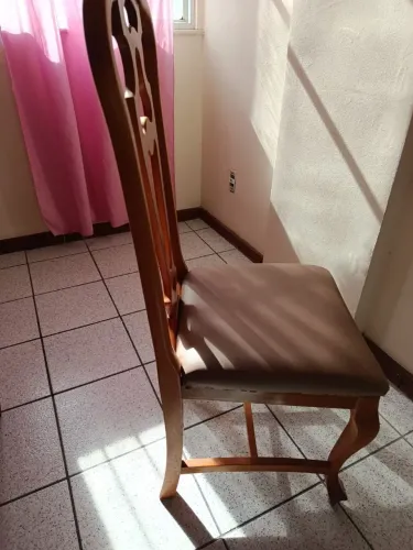 Vendo jogo de 6 cadeiras
