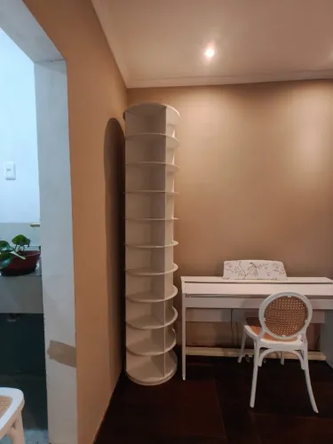 Estante giratória sapateira 2m impecável