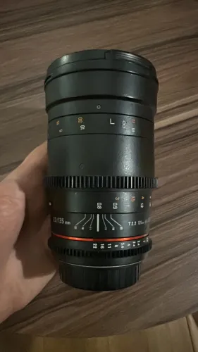 Lente Rokinon Cine DS 135mm T2.2 Canon EF