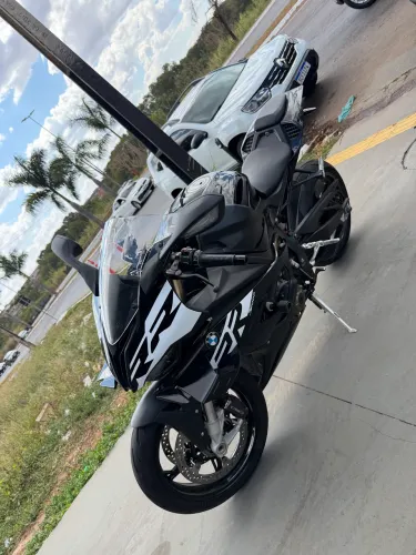 BMW ZERA PRONTA PRA SER SUA.