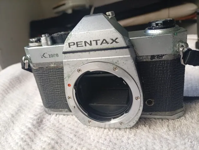 Pentax K1000 (Hong Kong)