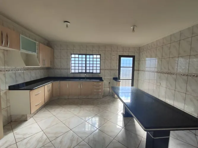 Casa para Locação em Presidente Prudente, Parque Primavera, 2 dormitórios, 1 banheiro, 2 v