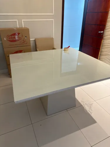 Mesa Laka branca