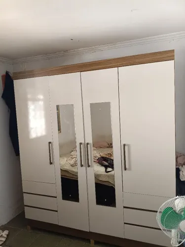 Guarda roupas novo