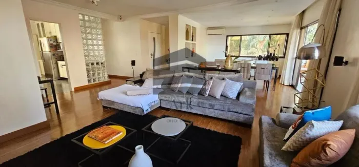Venda: apartamento: V. Mariana: 4 dormitórios sendo 3 suítes, sala 2 ambientes, 4 vagas, l