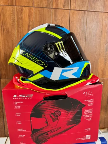 Capacete ls2 Thunder carbon 