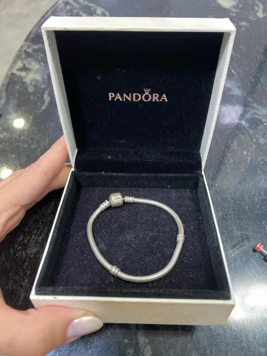 Pulseira Original Pandora com Berloque