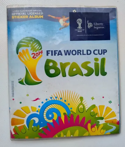 Álbum completo copa do mundo 2014 , raridade impecável sem avarias