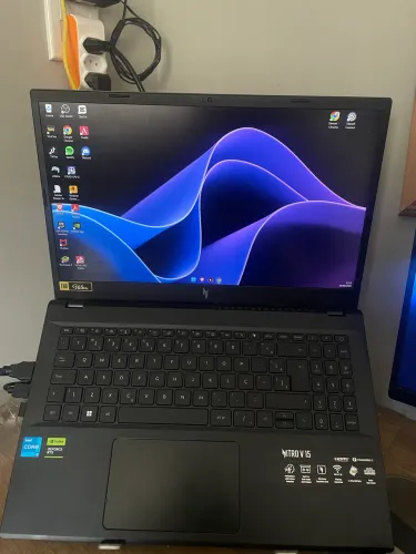 Acer nitro V15
