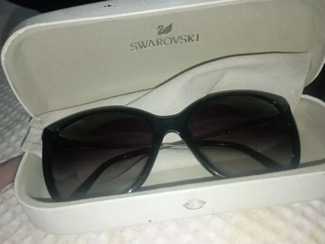 Óculos Swarovski
