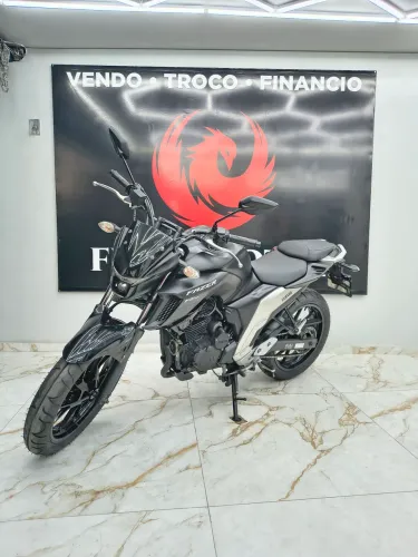 FZ25 2023 - 26.800 KM