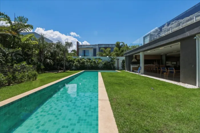 Casa para Venda em Camaçari, Busca Vida, 6 dormitórios, 6 suítes, 7 banheiros