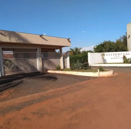 Vendo terreno com 555m²