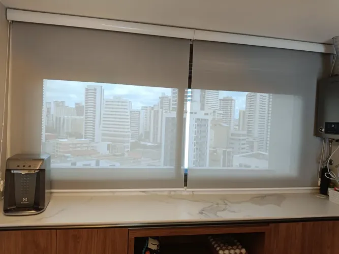Persiana Rolo Tecido Tela Solar Screen 5% Cinza