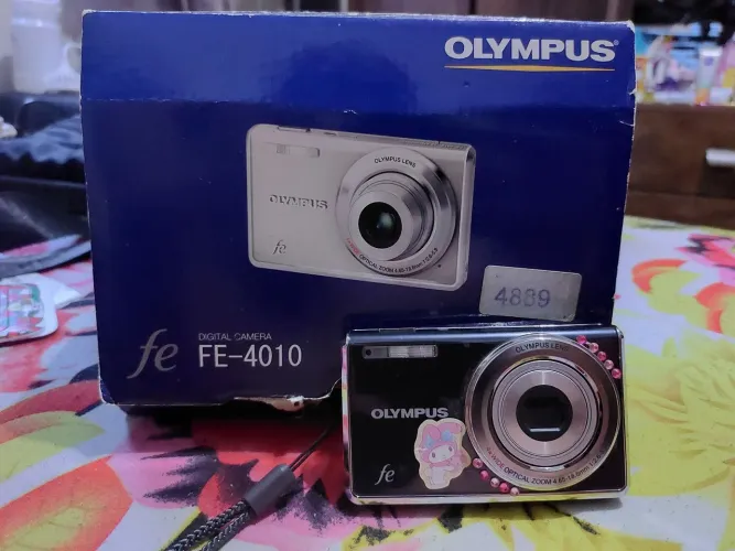 Cybershot olympus preta