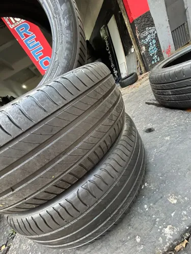 Pneu 215/55/18 michelin primacy 4 os 2 por 600,00 instalados semi novos