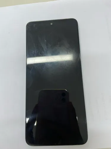 Vende se Redmi Note 12