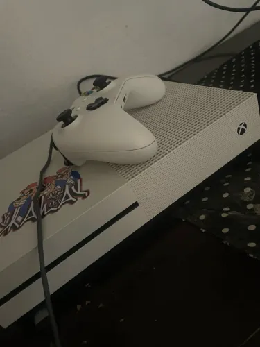 Vem no Xbox one s zero