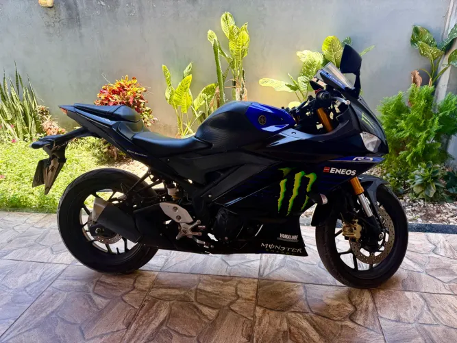 Yamaha YZF-R3 em exelente estado; Baixa KM; Ótima oportunidade; Valor= 24.000RS