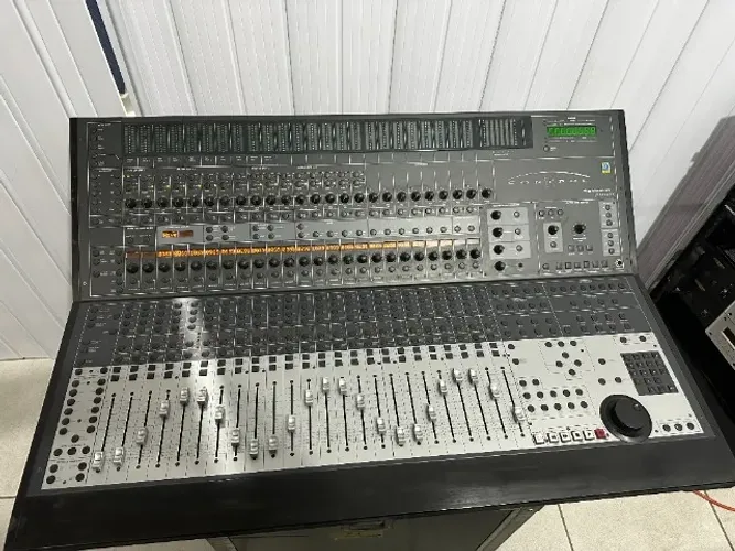 DIGIDESIGN FOCUSRITE CONTROL 24 - CONTROLADORA PROTOOLS