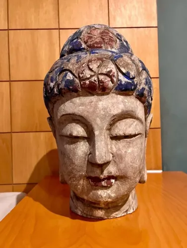 Escultura Buddha grande em madeira