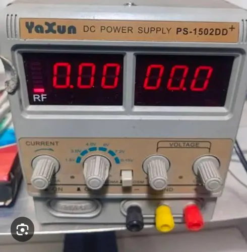 Fonte Bancada Assimétrica Digital Yaxun 1502dd+