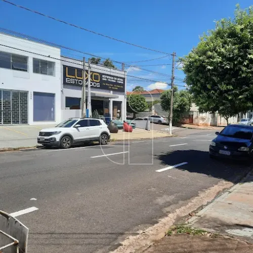 Negócio promissor, este terreno proporciona todo o potencial que você procura em uma local
