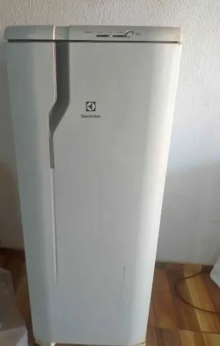 GELADEIRA ELETROLUX 