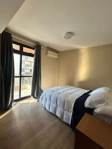 Cama box com colchão 