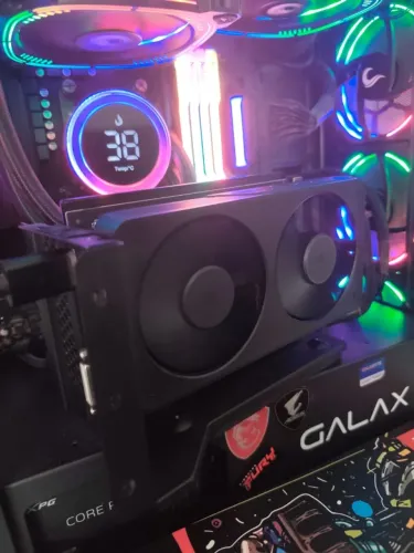 Placa de video Rx 550 4gb Pcyes