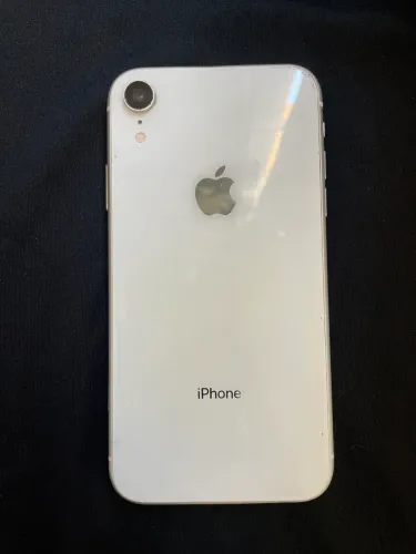 Vendo iPhone XR, apenas a película trincada