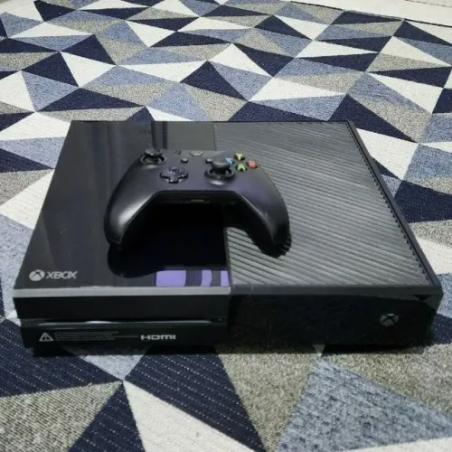 XBOX ONE FAT + 1 CONTROLE + 13 JOGOS NO HD - aceito cartao entrego