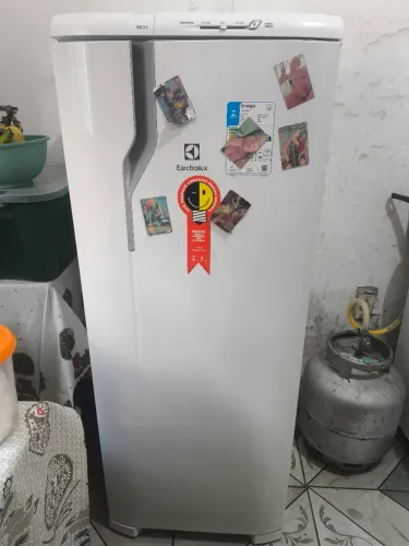 Geladeira electrolux