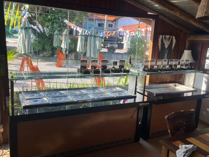 Vendo restaurante completo