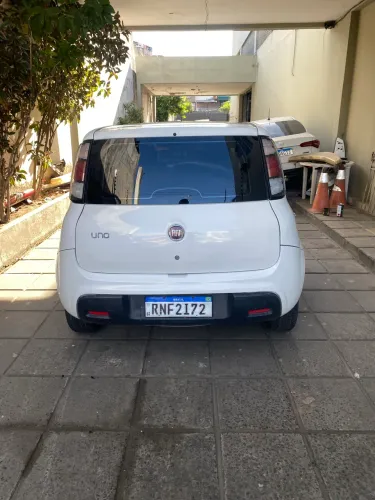 Fiat Uno Attractive 1.0 EVO Fire Flex 8V 5P 2021