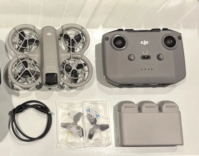 Drone DJI Neo Fly More Combo + Controle + 3 Baterias + Bolsa