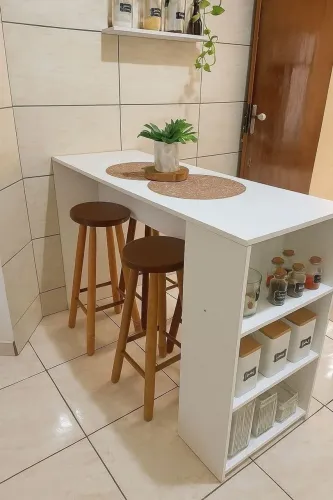 Mesa de jantar com nicho