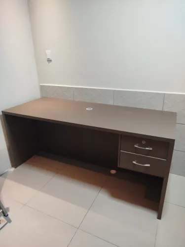 Mesa de escritório, estudos 