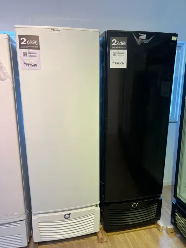 Freezer vertical 569L porta sólida FRICON