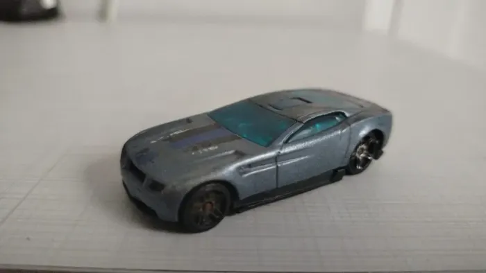Miniatura Torque Screw Hot Wheels 1/64
