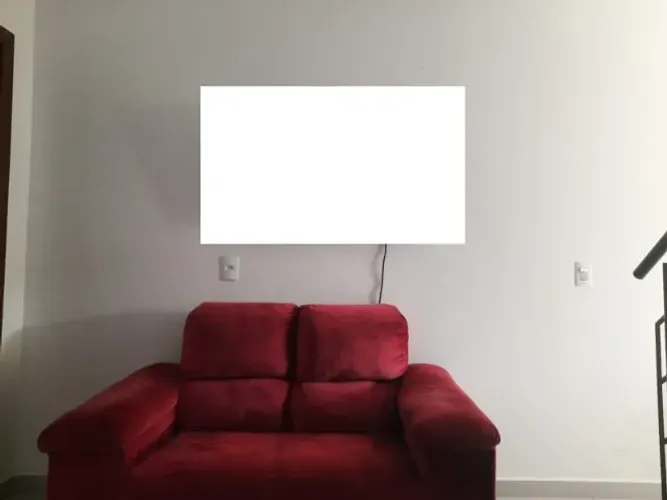 Sofá vermelho 2 lugares 1,46 m de largura × 90 cm de profundidade